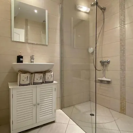 Apartello Modern - Balkan Breeze 7 *